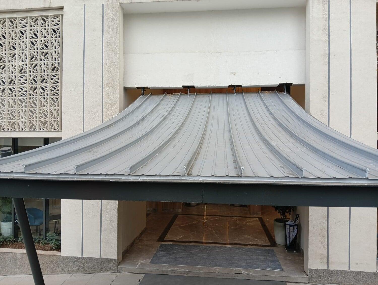 Standing Seam 180° Roofing Sheets Standing Seam 180° Roofing Sheets