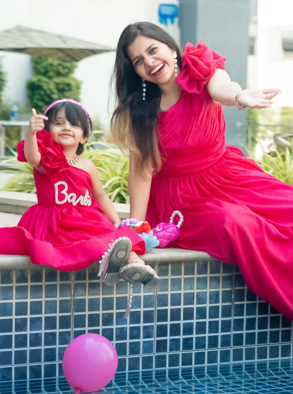 Mom and Daughter Matching Outfits in Pink