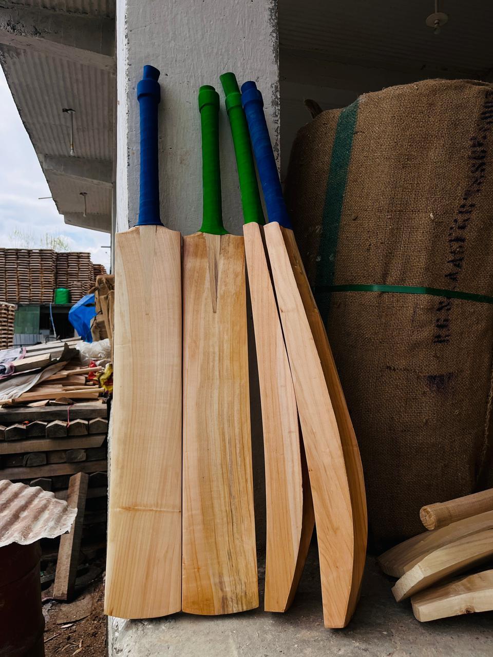 Full balanced bat