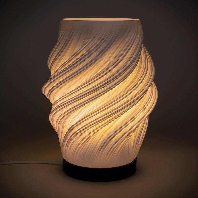 FLUIDWIZE Star Twist Lamp
