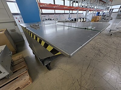 BAUER 5383244, KN-R/D 400, tipping container, with casters and lid