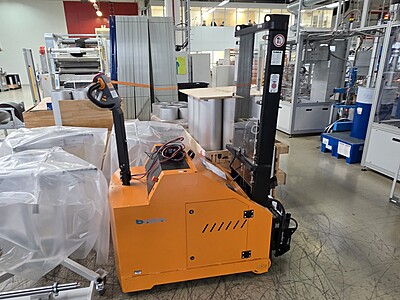 BAKA 1709-919-UMB, EGGT 79-1004 ELSO, Electric counterbalance walkie stacker with mounting plate