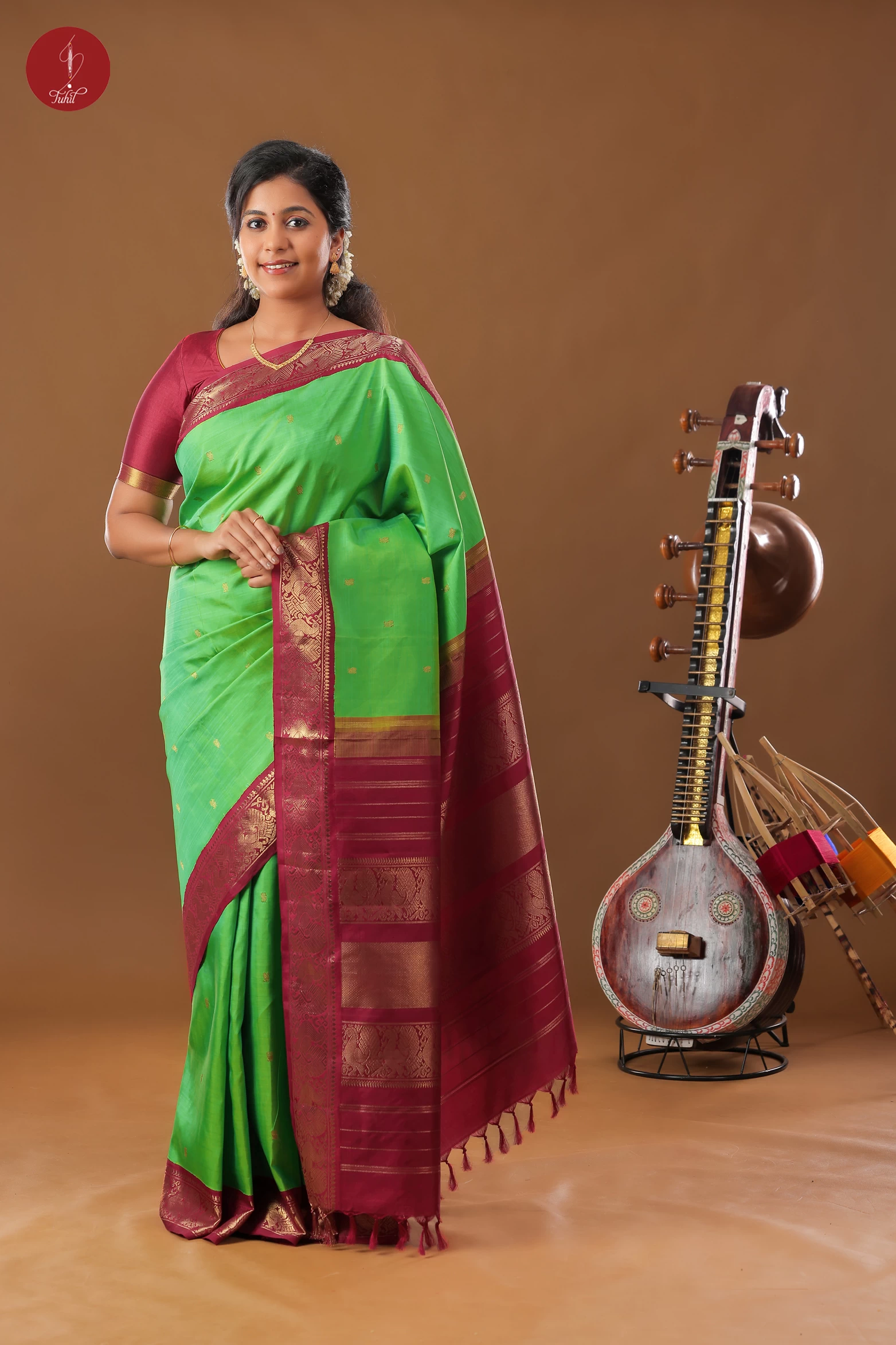 Handloom Kanchipuram Pure Silk Saree - Parrot Green with Maroon (SHS410)