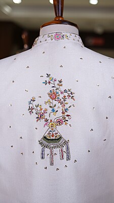 Ivory Embroidered Jodhpuri