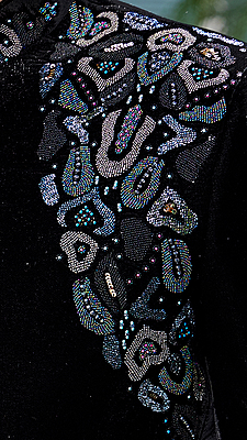 Midnight Noir Embroidered Jodhpuri