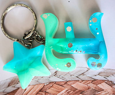 'E' ASTER INSPIRED LETTER KEYCHAIN(LKI00006) 'E' ASTER INSPIRED LETTER KEYCHAIN(LKI00006)