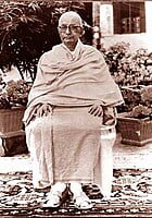 Swami Tapasyananda - Vice-President (1985 – 91)