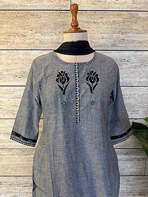 Handloom Cotton Dupatta Set With Applique Work On Neck -Grey