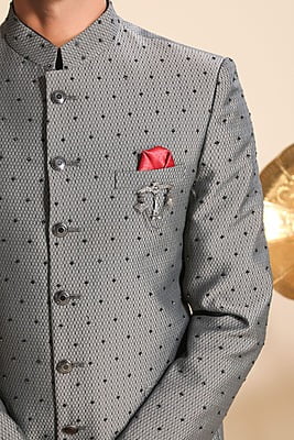 Gorgeous Looking Grey Black-min Gorgeous Looking Grey Black-min