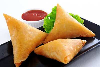 Frzn Chicken Samosa 12 Pcs