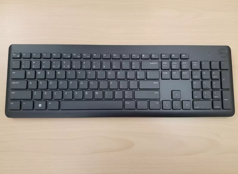 Refurbished DELL KM3322W Keyboard & Mouse Combo, Anti-fade & Spill-resistant Keys Wireless Multi-device Keyboard