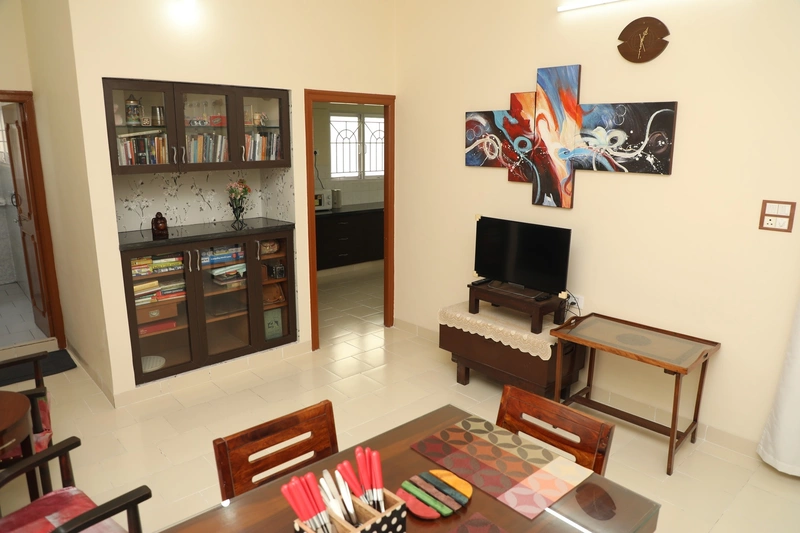 Rukhshana Ushtate Living R T Nagar Bangalore