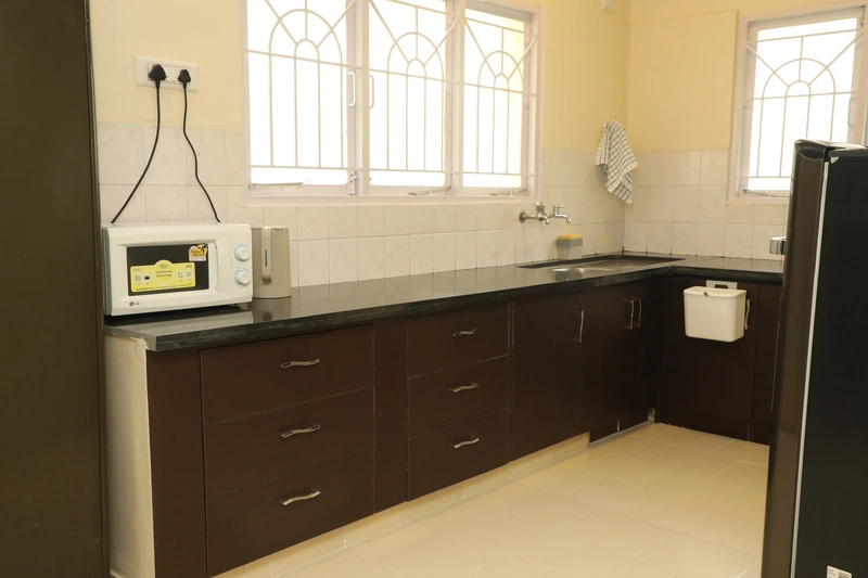 Rukhshana Ushtate Living R T Nagar Bangalore