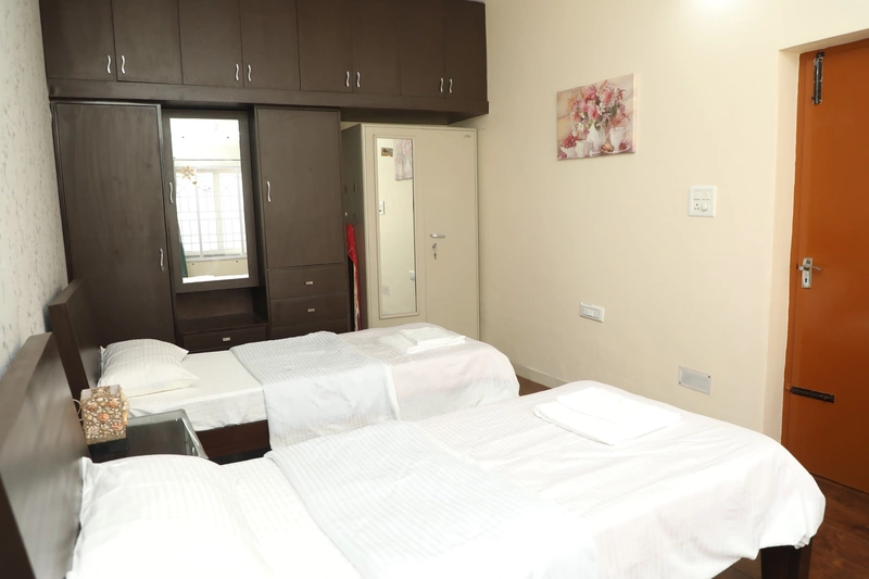 Rukhshana Ushtate Living R T Nagar Bangalore