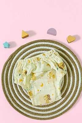 4-Layer Padded Crinkled Muslin Underwear – Assorted Design 4-Layer Padded Crinkled Muslin Underwear – Assorted Design