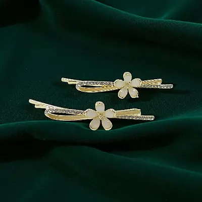 Elegant Golden Opal White Floral Hair Clips for Women
