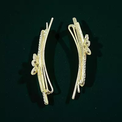 Elegant Golden Opal White Floral Hair Clips for Women