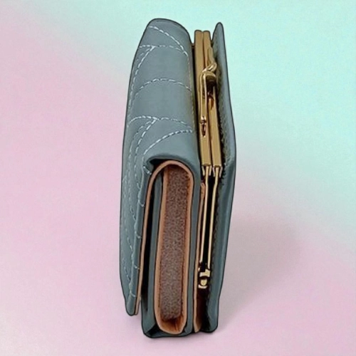 Elegant Quilted Women's Wallet