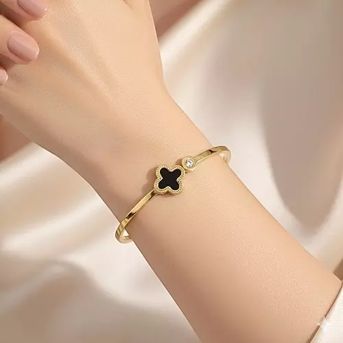 Black Clover Anti-Tarnish Gold Bangle - Stainless Steel