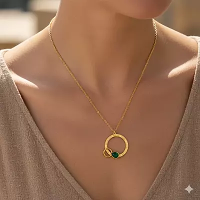 Anti-Tarnish Stainless Steel Gold Circle Pendant Necklace with Green Gemstone