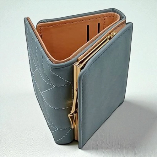 Elegant Quilted Women's Wallet