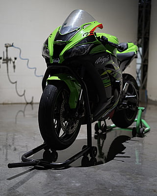 MotoTrailers Triple Tree Paddock Stand