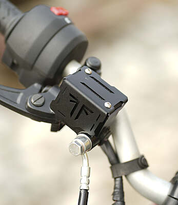 Moto Torque Front Master Cylinder Guard for Triumph Speed 400 & Triumph Scrambler 400 X Moto Torque Front Master Cylinder Guard for Triumph Speed 400 & Triumph Scrambler 400 X