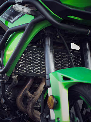 Legundary Vector Radiator Grill for Kawasaki Versys 650
