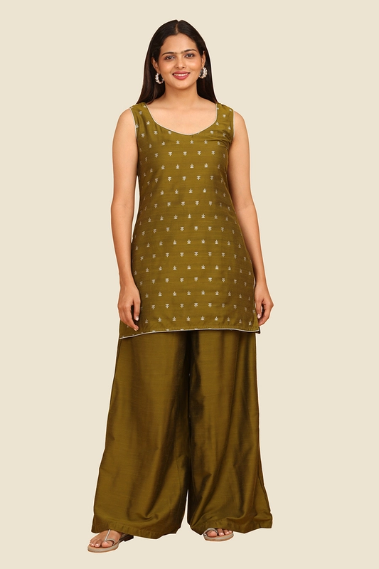 Women's Sleeveless Jacquard Short Kurta