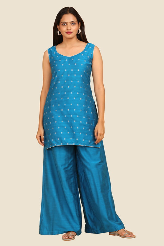 Women's Sleeveless Jacquard Short Kurta