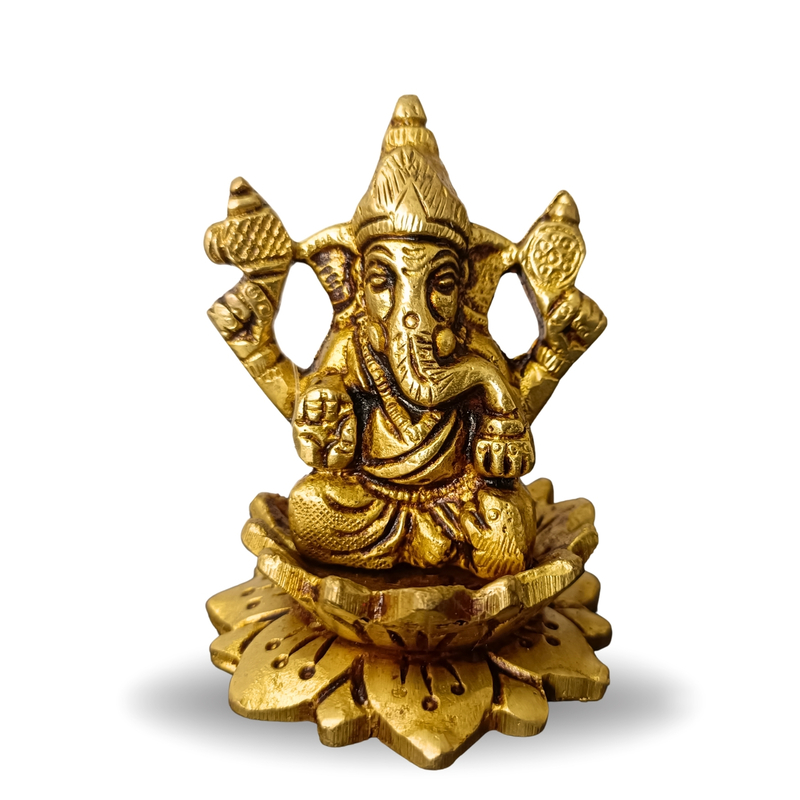 Pure Brass Vinayagar on Lotus Base (Big) | Handcrafted by Tamil Nadu Artisans | Auspicious Pooja Murti – 265 g