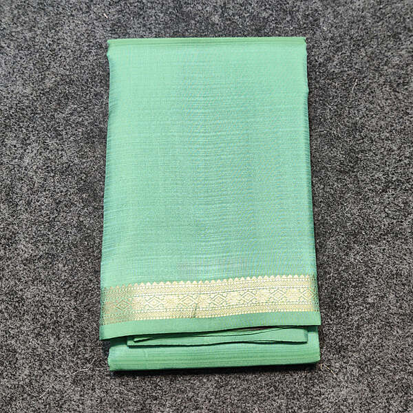 Kanchi pattu small border saree - KMP3016