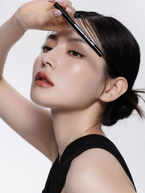 B.O.M - WONDERPROOF PEN EYE LINER WONDER BLACK
