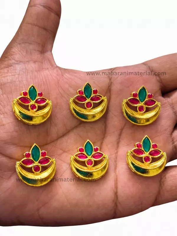 Chandra Brooch Leaf