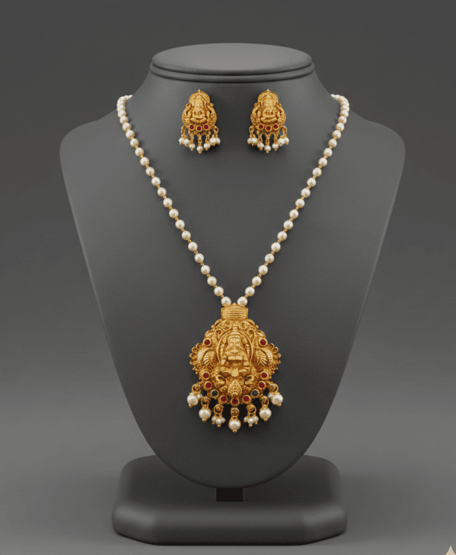 Elegant temple design pendant necklace set
