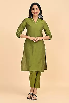 Women V-Neck Long Kurta