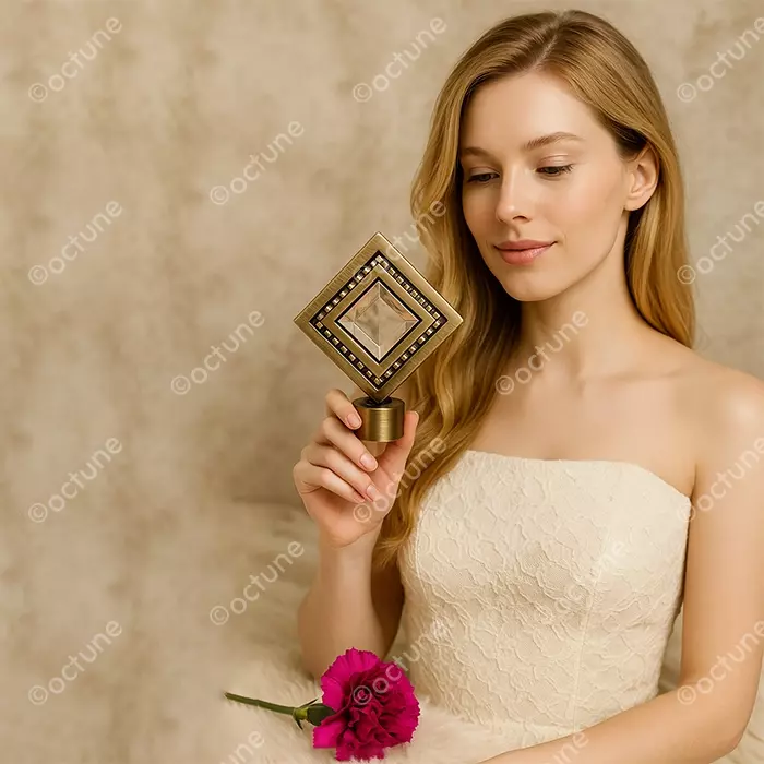 Octune Luxury Curtain Bracket | OCT364