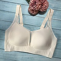 Full coverage seamless bra