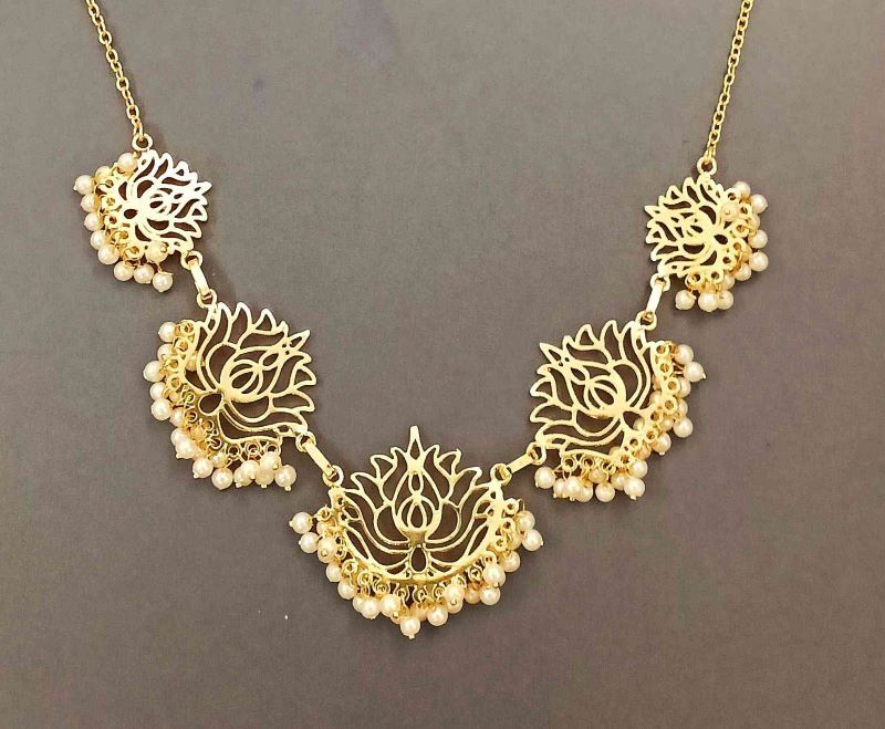 5 Lotus Pearl Filled Necklace