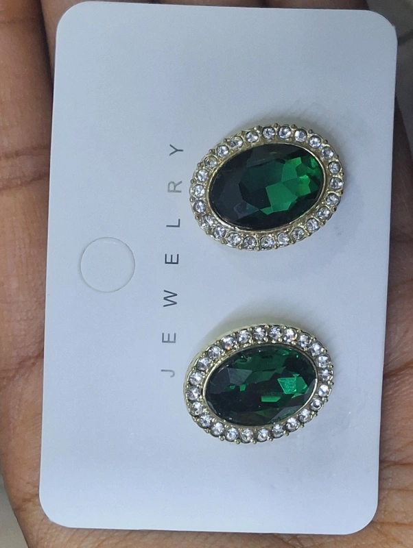 stud JFE653