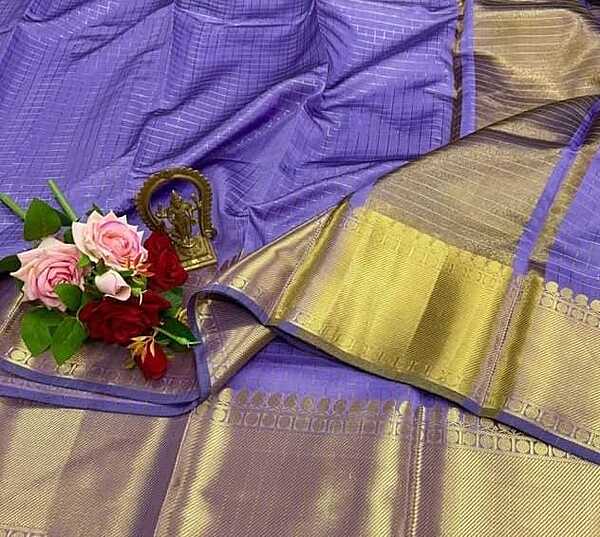 Checked saree