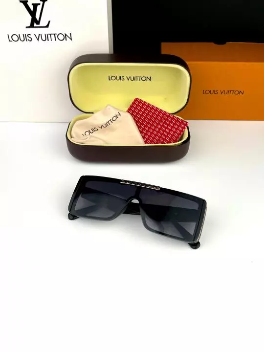 LOUI_S VUITTON SUNGLASS D-519