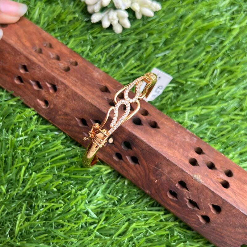 Trendy Brass Rose Gold Bangle