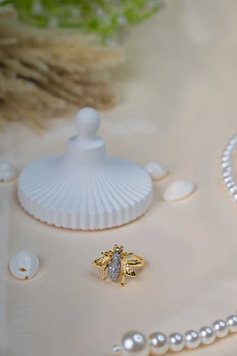 The Bee Ring