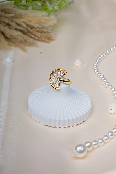 The Luna Ring