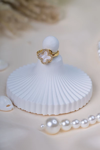 White Clover Ring