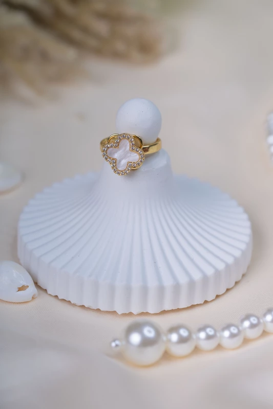 White Clover Ring