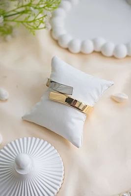 Dual Tone Classic Cuff