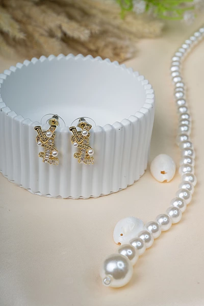 Pearl Stone Drops
