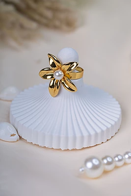 Flower ring